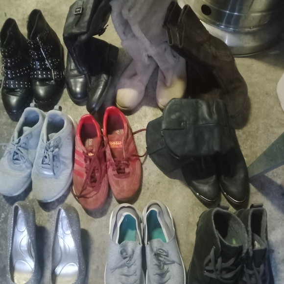 Women's boots,shoes,heels - Picture 2 of 4